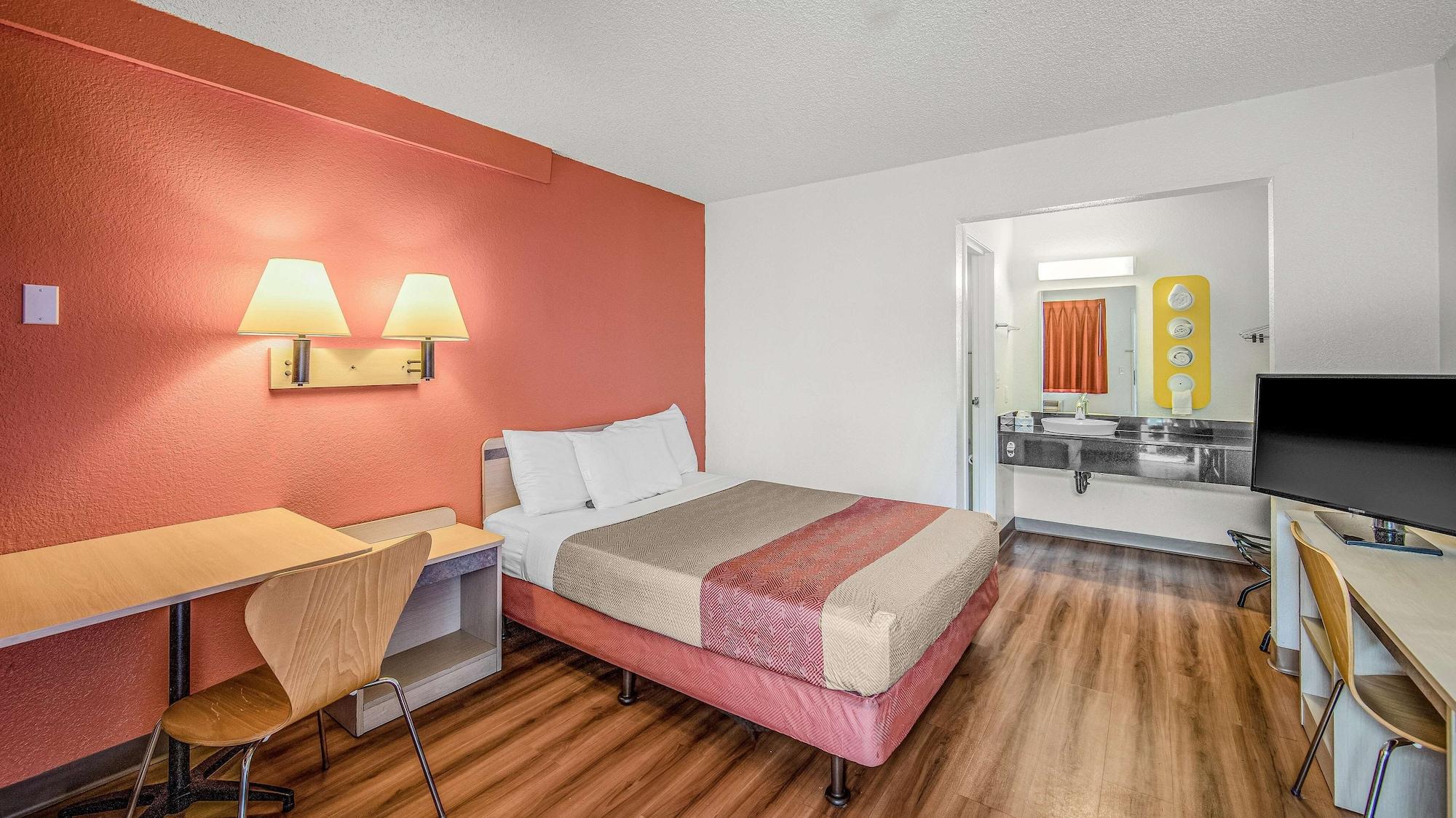 Motel 6-Eureka, Ca Redwood Coast Екстериор снимка
