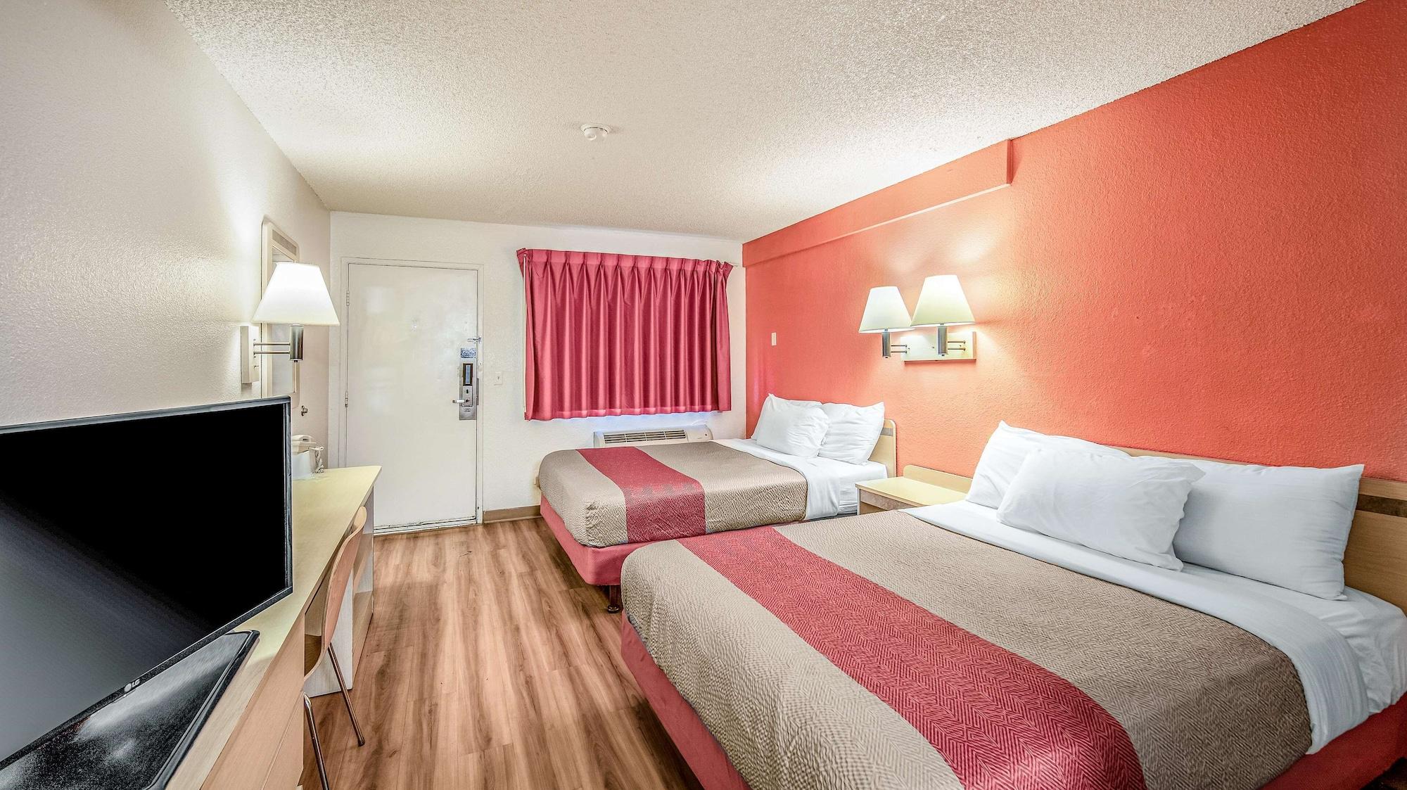 Motel 6-Eureka, Ca Redwood Coast Екстериор снимка