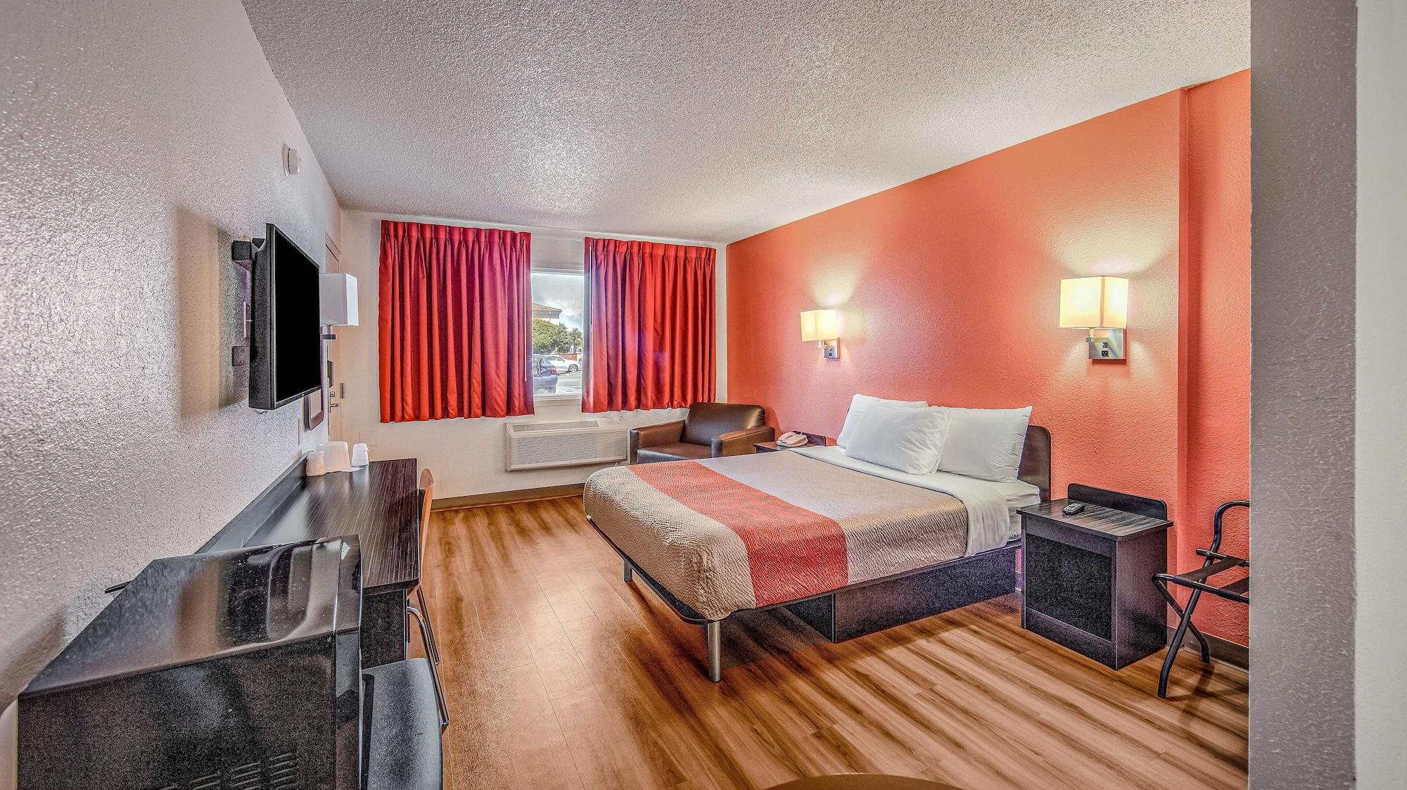 Motel 6-Eureka, Ca Redwood Coast Екстериор снимка